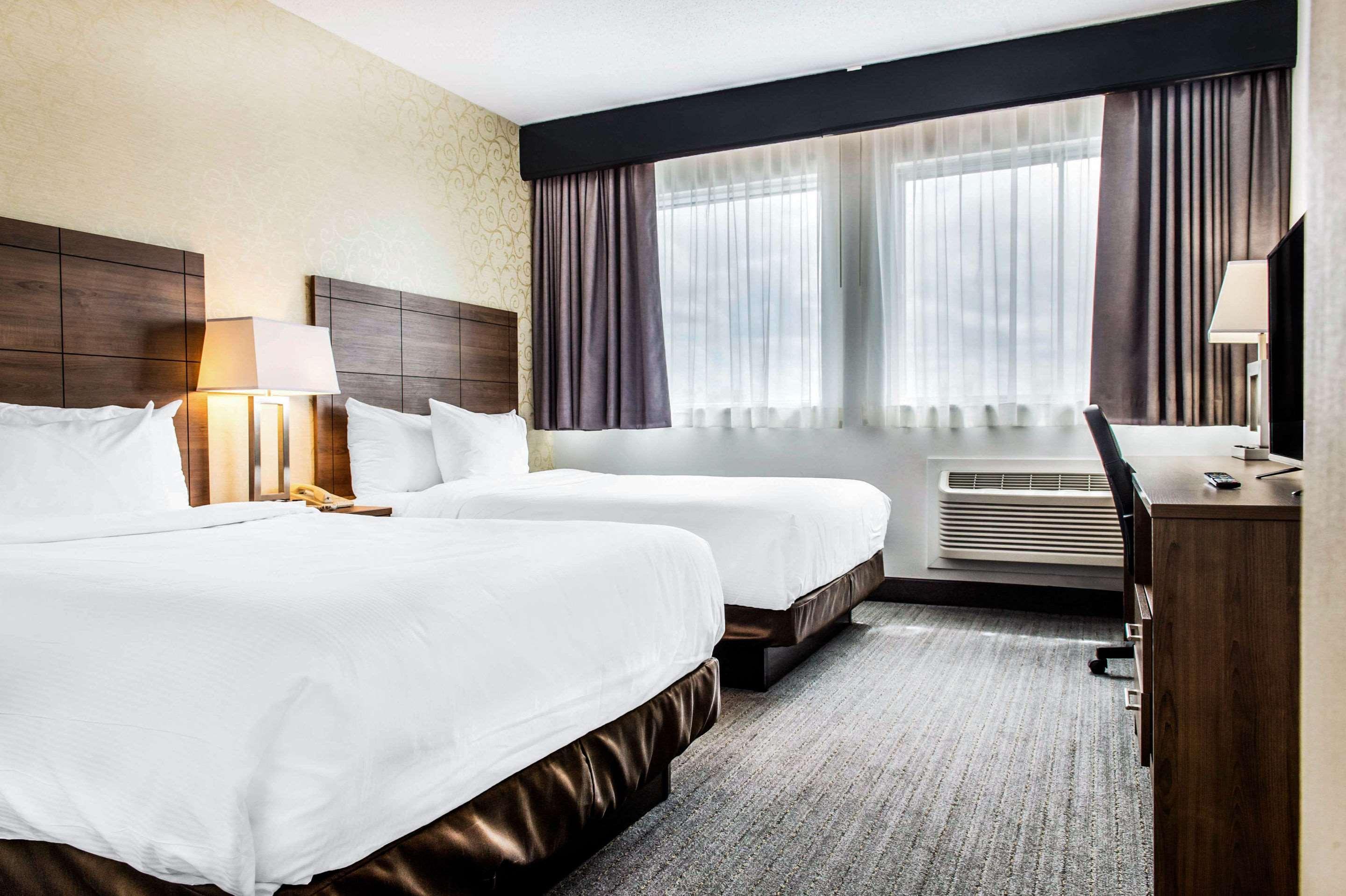 Quality Hotel Dorval Aeroport Bagian luar foto