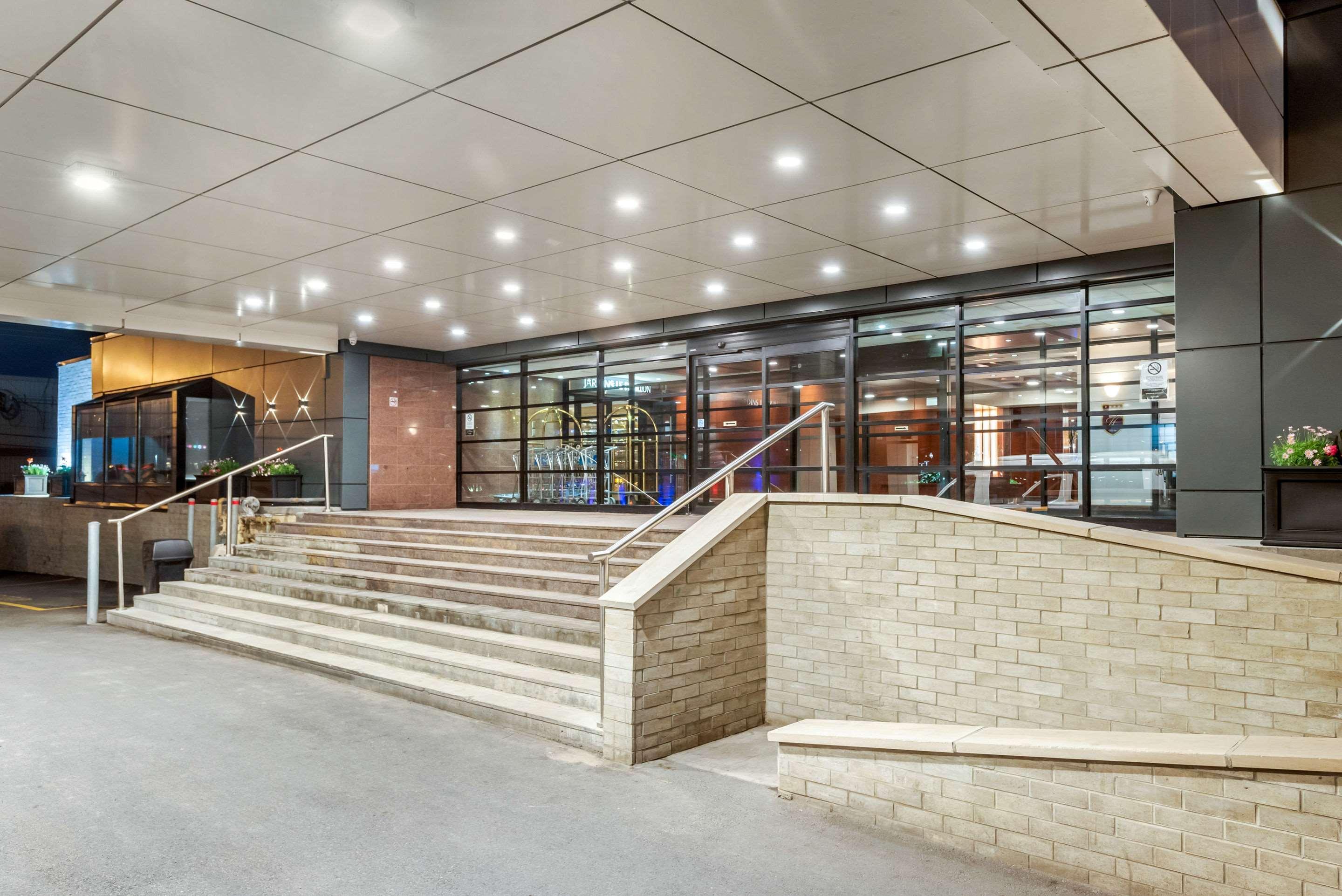 Quality Hotel Dorval Aeroport Bagian luar foto