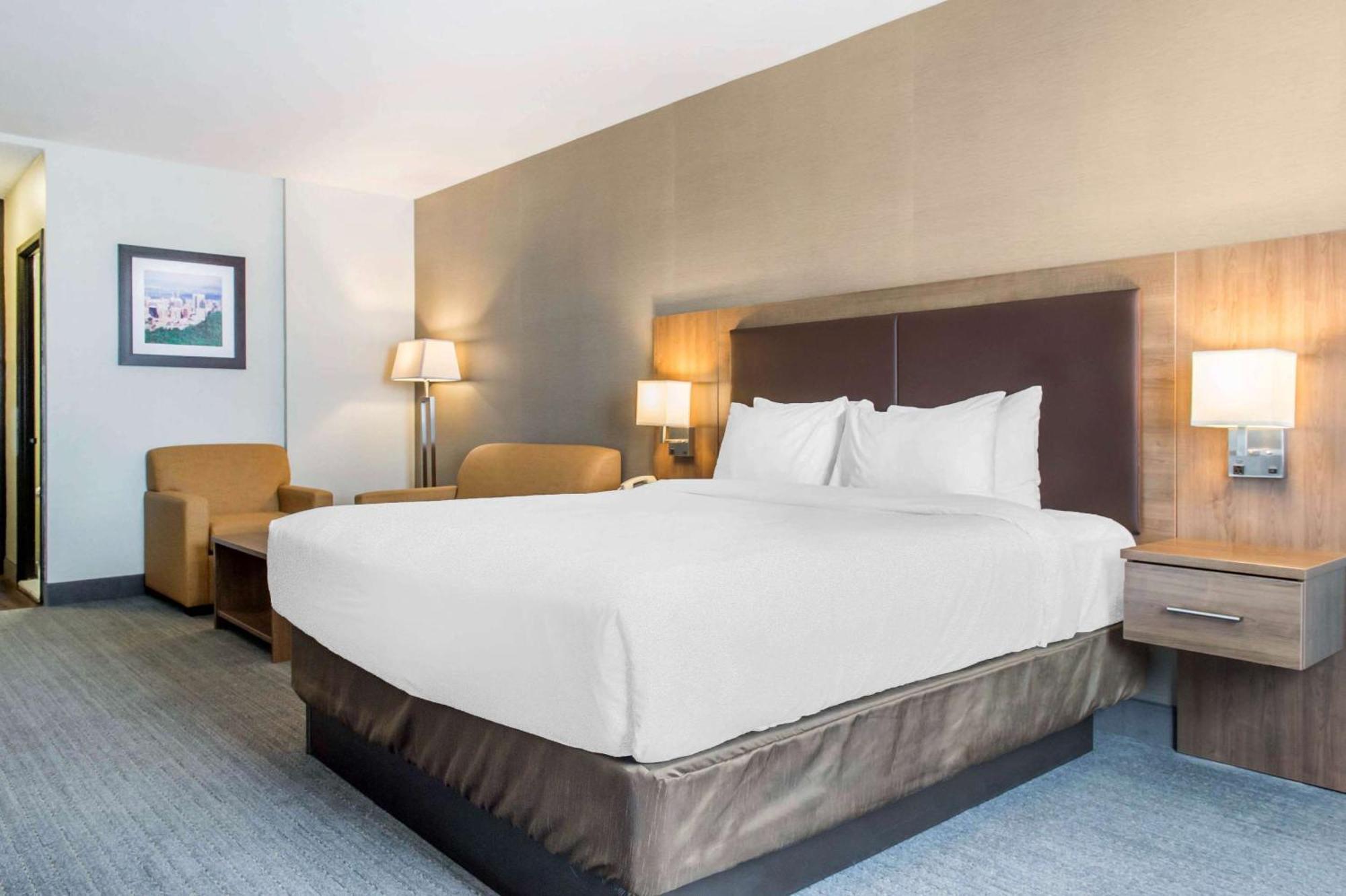 Quality Hotel Dorval Aeroport Bagian luar foto