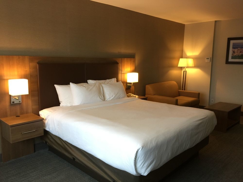 Quality Hotel Dorval Aeroport Bagian luar foto