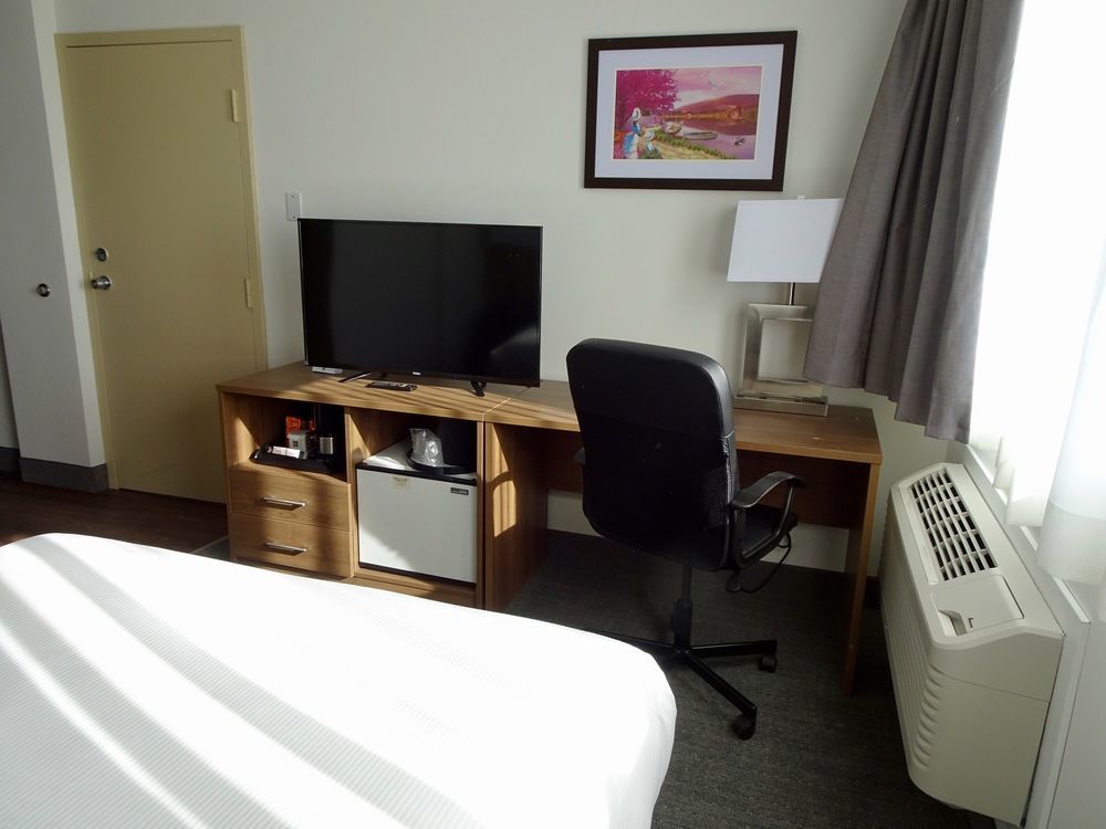 Quality Hotel Dorval Aeroport Bagian luar foto