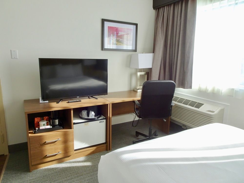 Quality Hotel Dorval Aeroport Bagian luar foto
