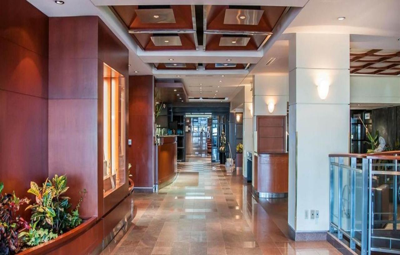 Quality Hotel Dorval Aeroport Bagian luar foto